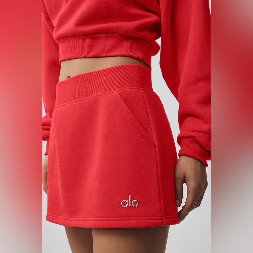 Alo Yoga Accolade Skirt Bright Red XXS - Picture 3 of 9